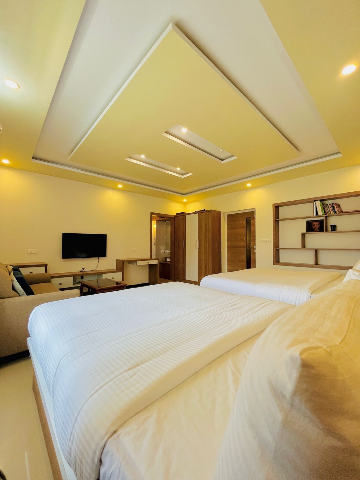 Jmg Grand Resort Kaircombai Kotagiri