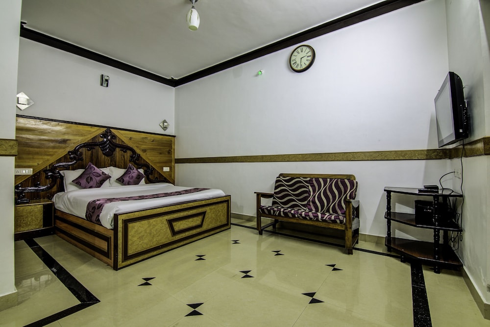 Suthys Resort by OYO Rooms