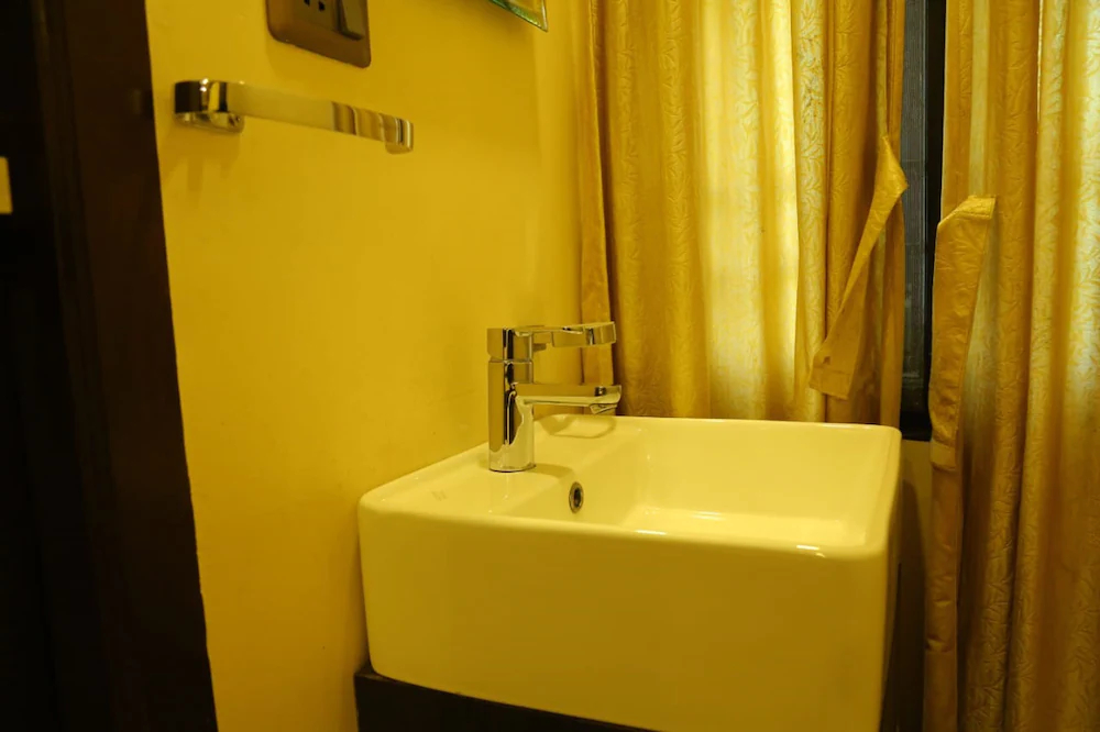 Ulo Mukthi Guest House