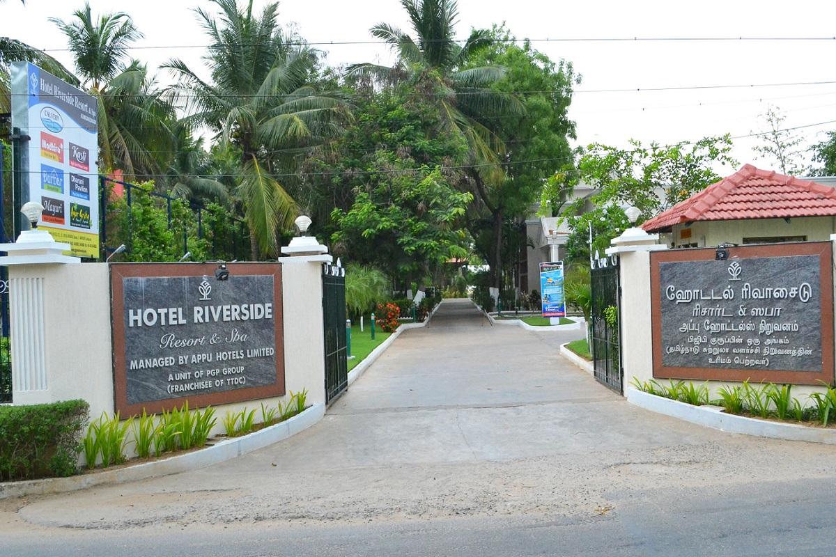 Riverside Resort & Spa