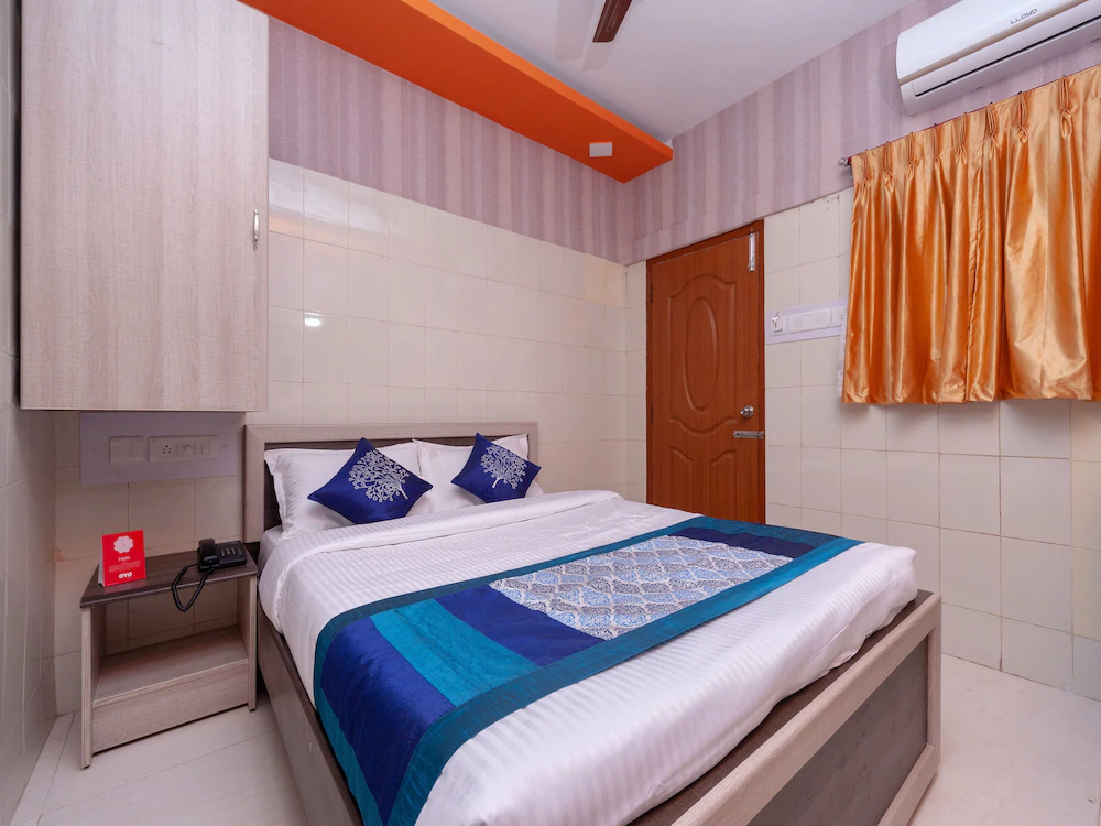 Akash Inn Elite By OYO Rooms