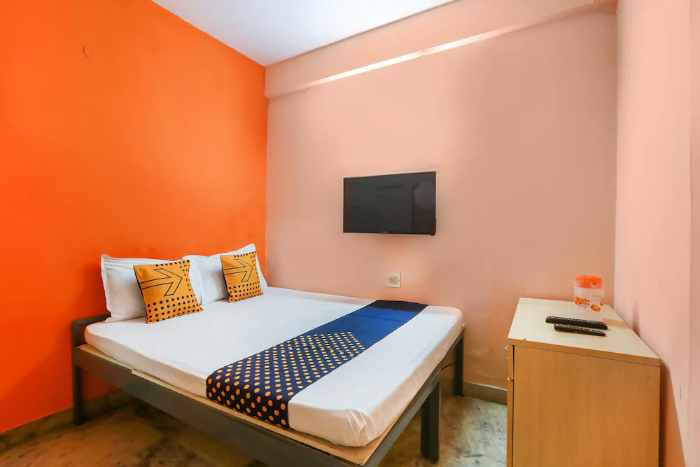 Spot On Annai Guest House