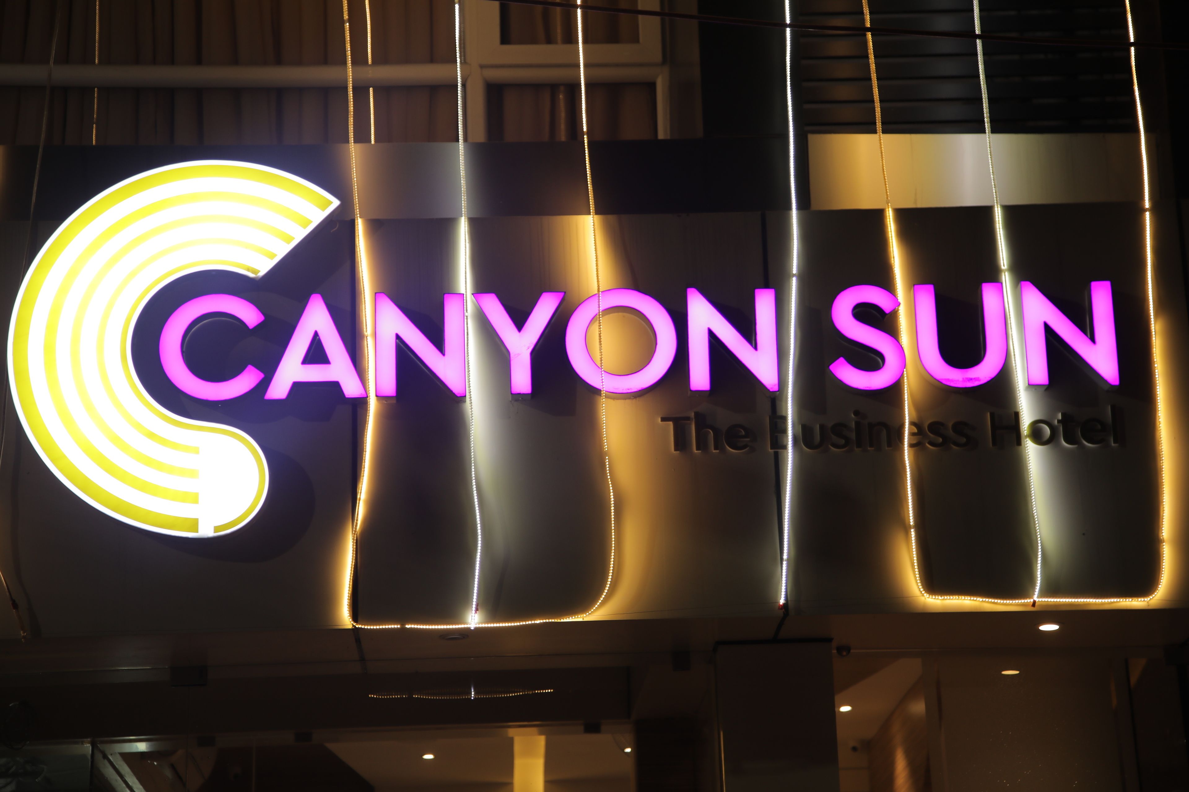 Canyon Sun