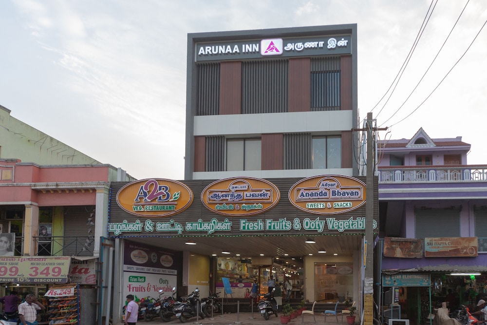 Capital O 18266 Hotel Arunaa Inn