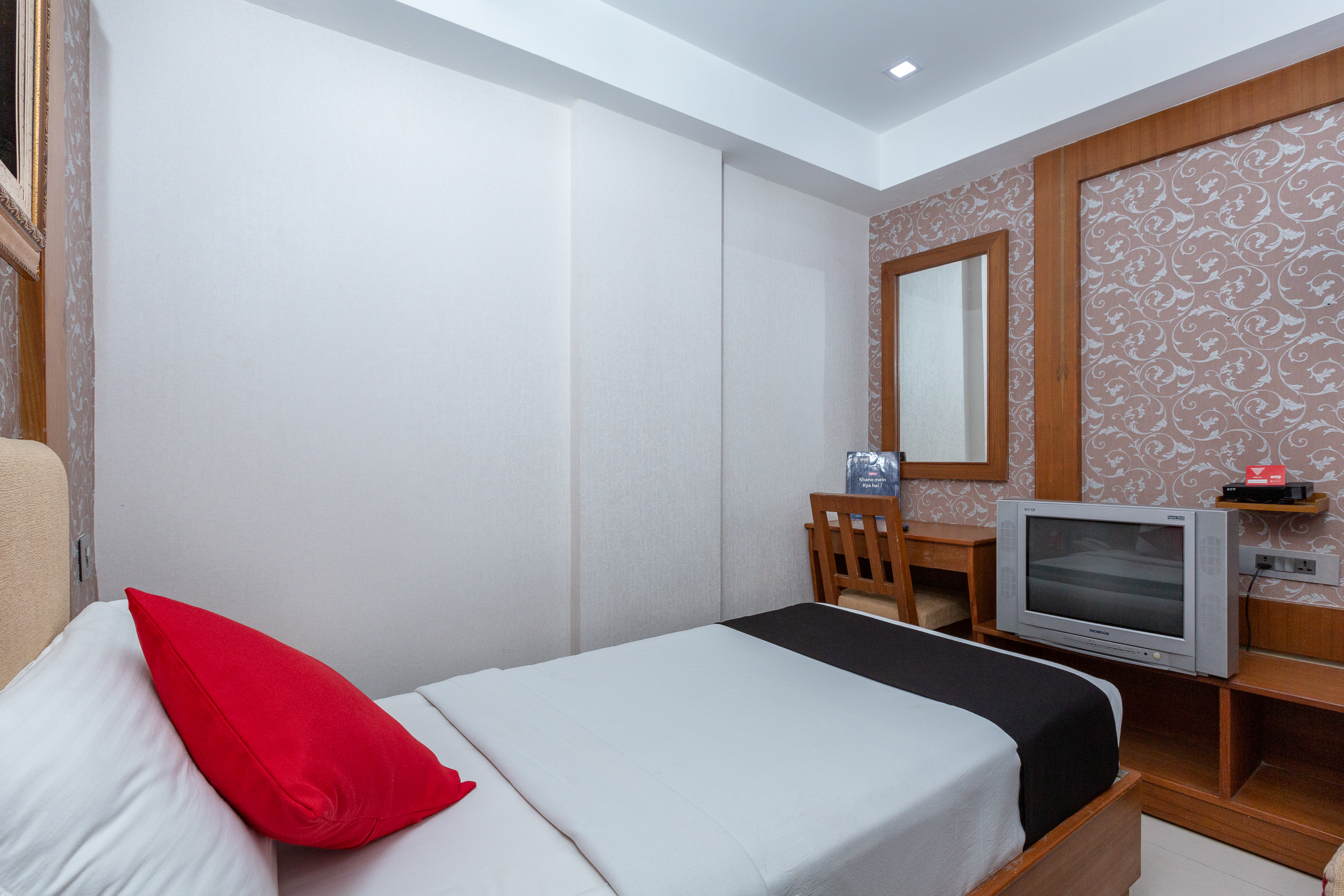 Capital O 6958 The Vijay Park