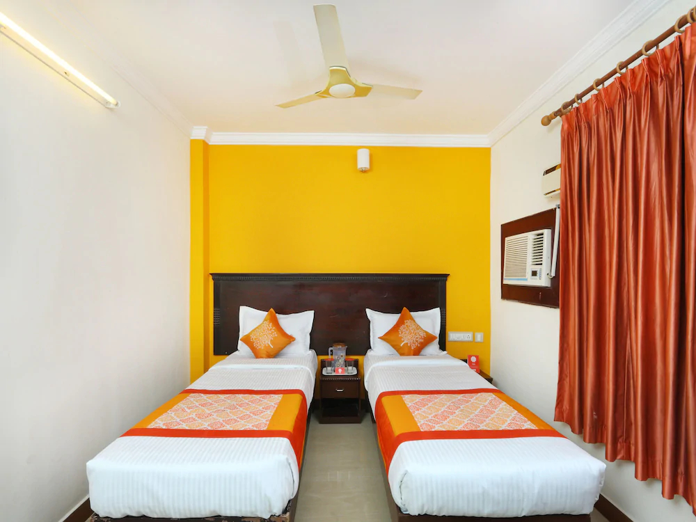 Dreams Manor by OYO Rooms
