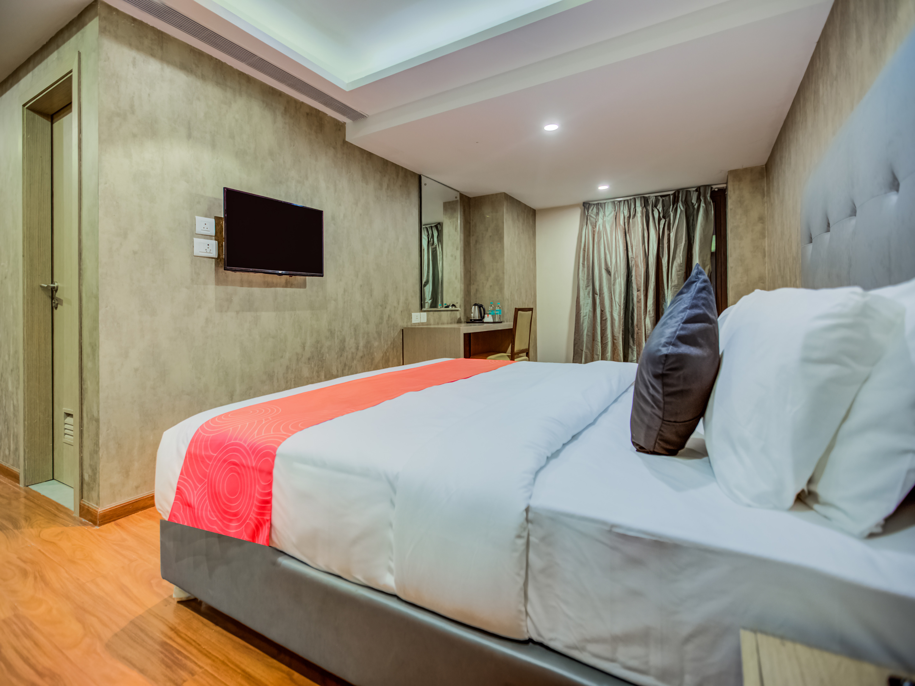 Edition O 30024 The Banyan Poonamallee