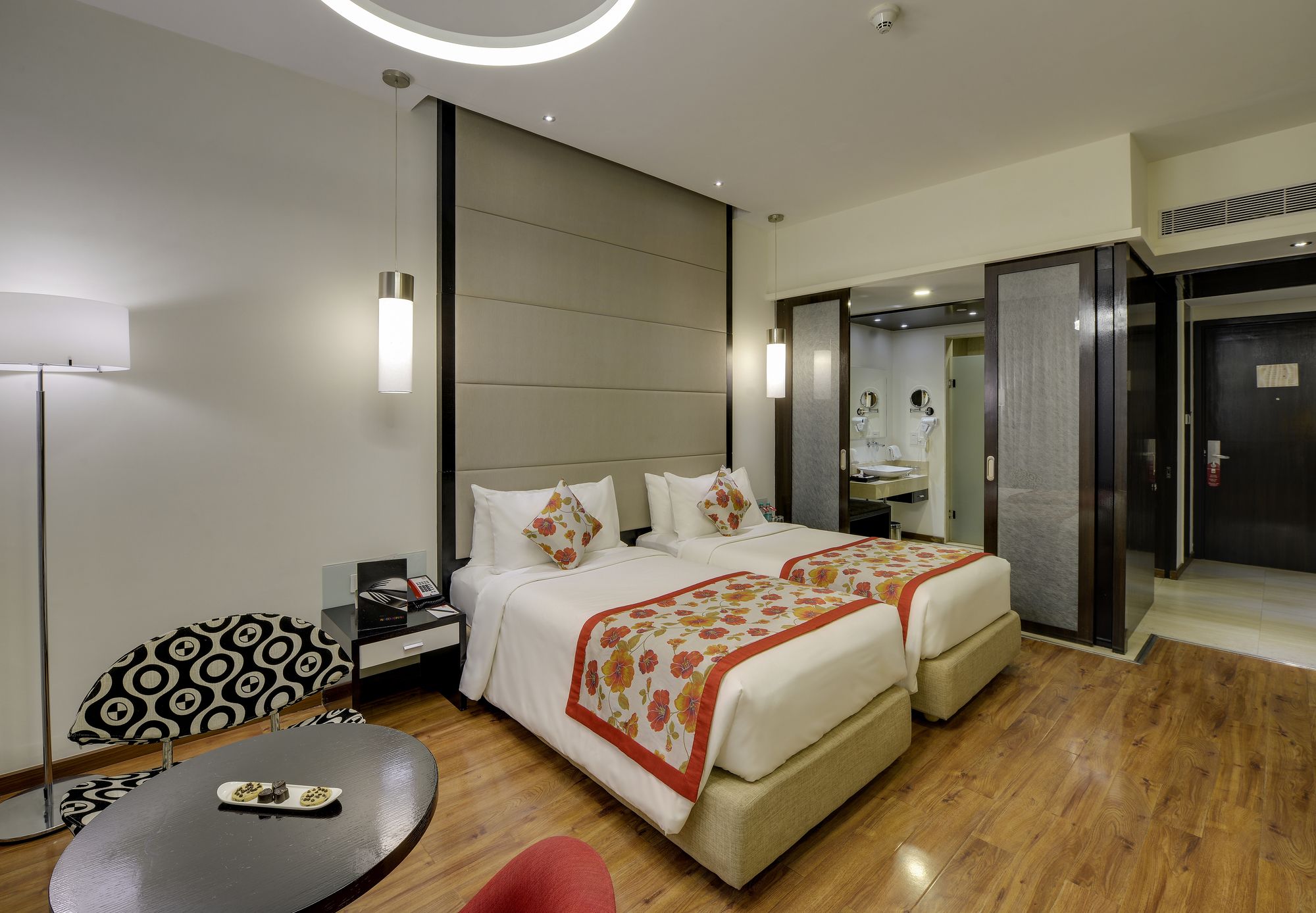E Mall Hotel