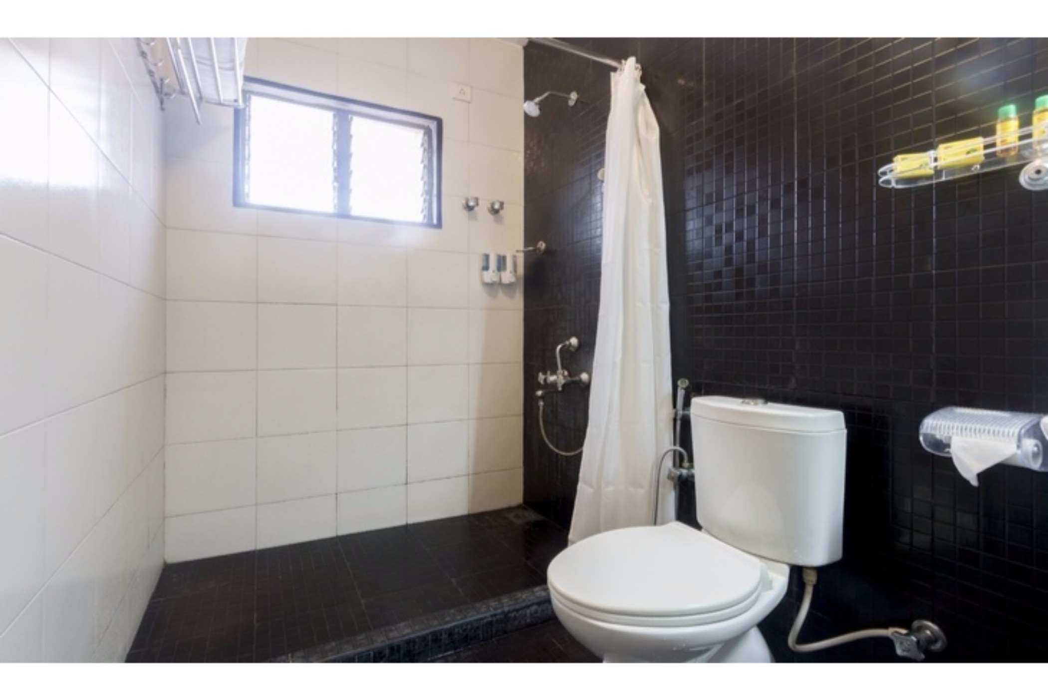 FabHotel Iberis Sholinganallur