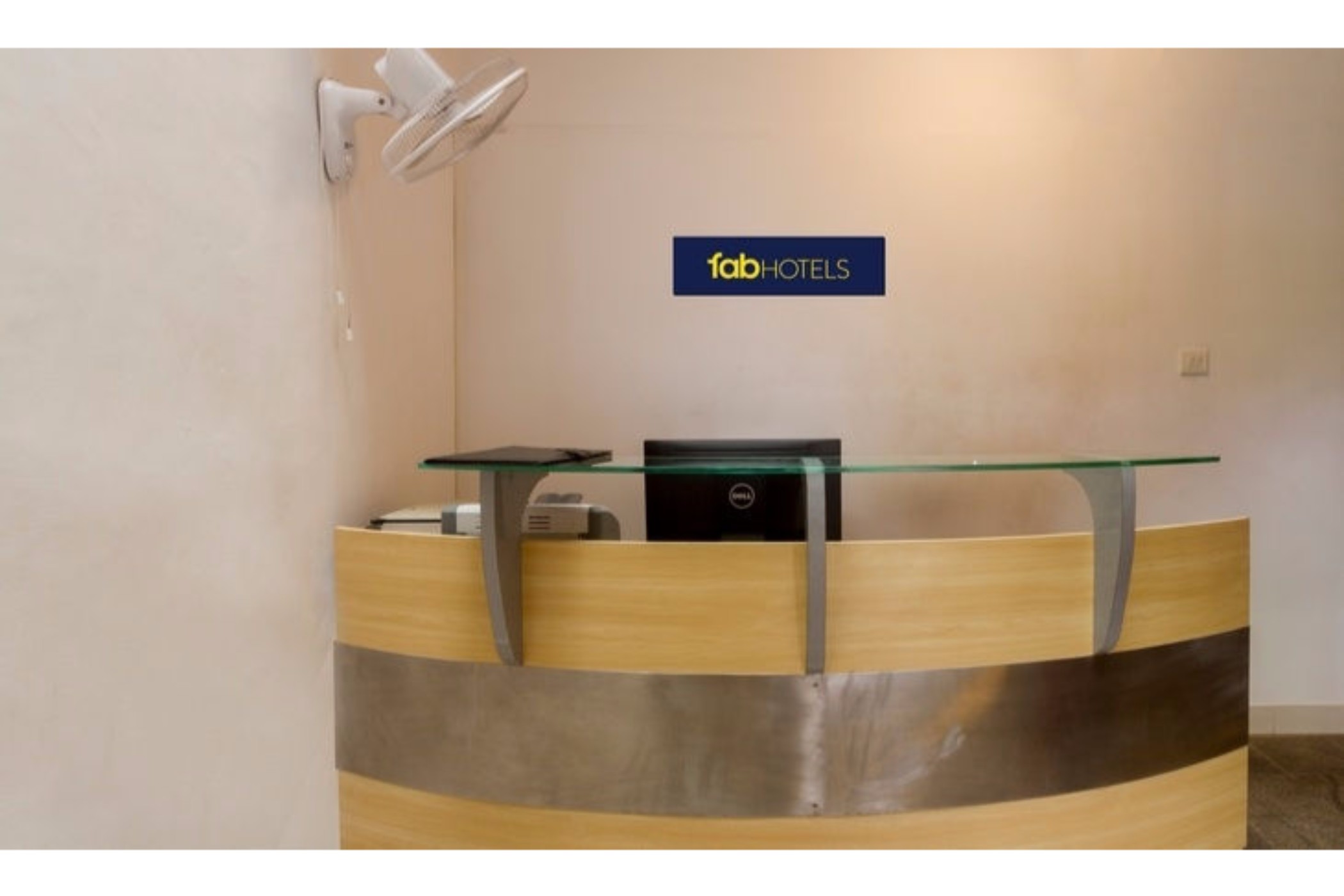 FabHotel Iberis Sholinganallur