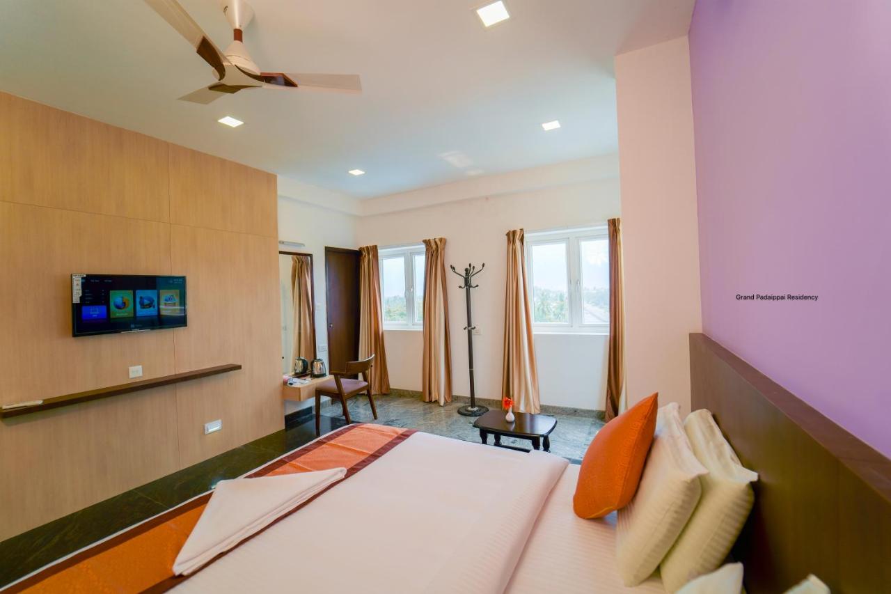 Grand Padappai Residency