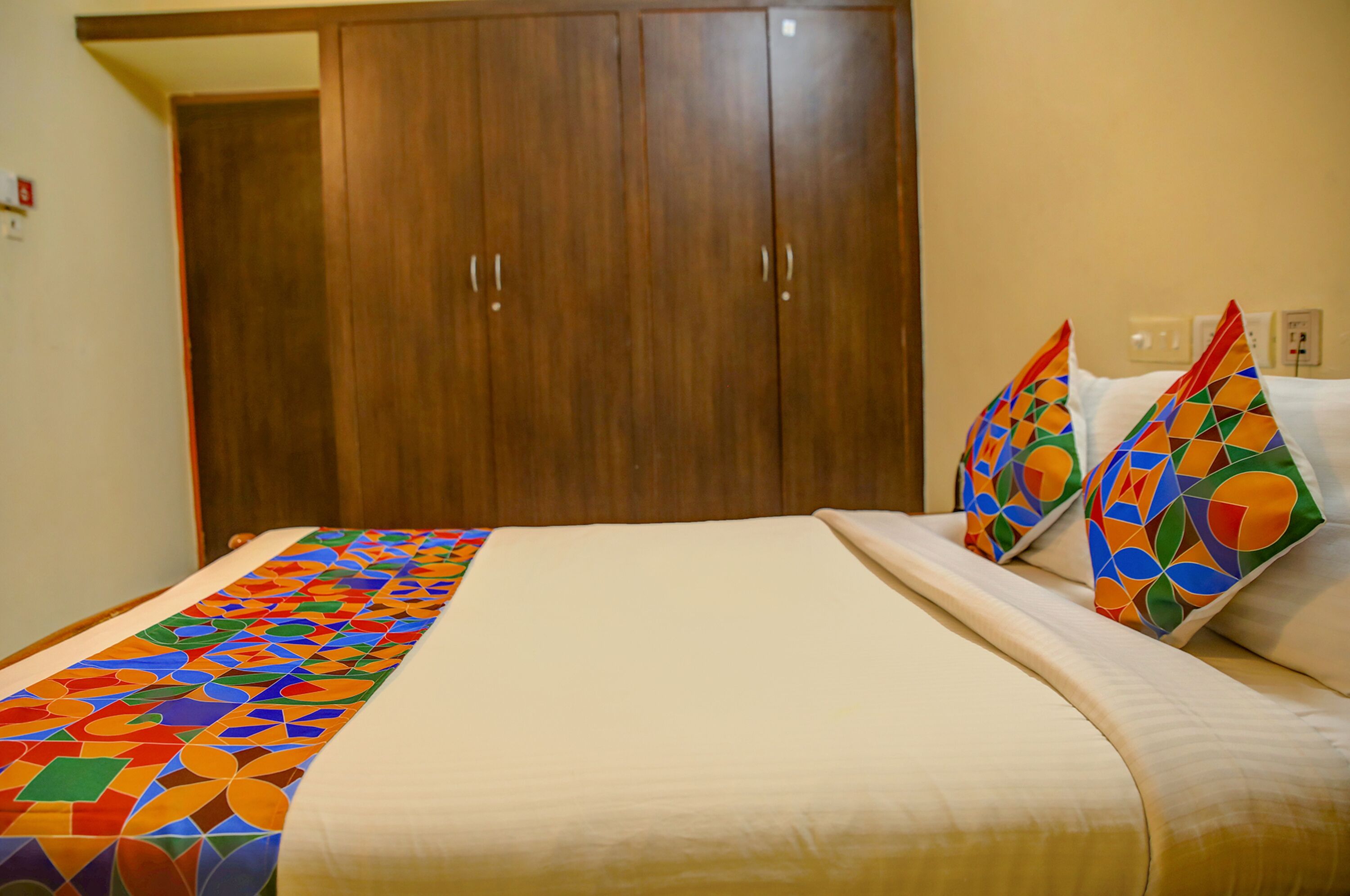 Hibiscus Stays by Fabhotel