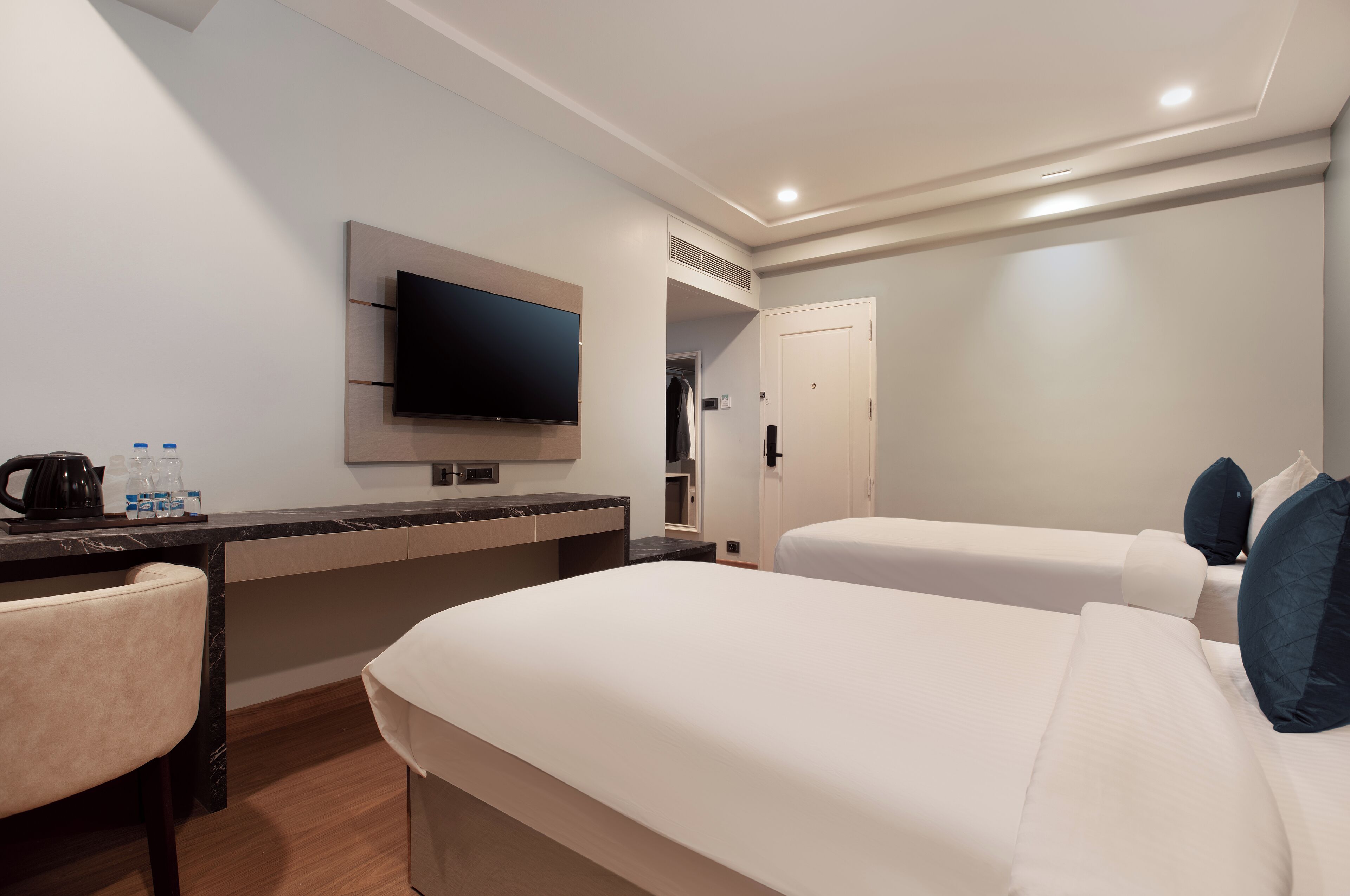 Hotel 44 Oasis