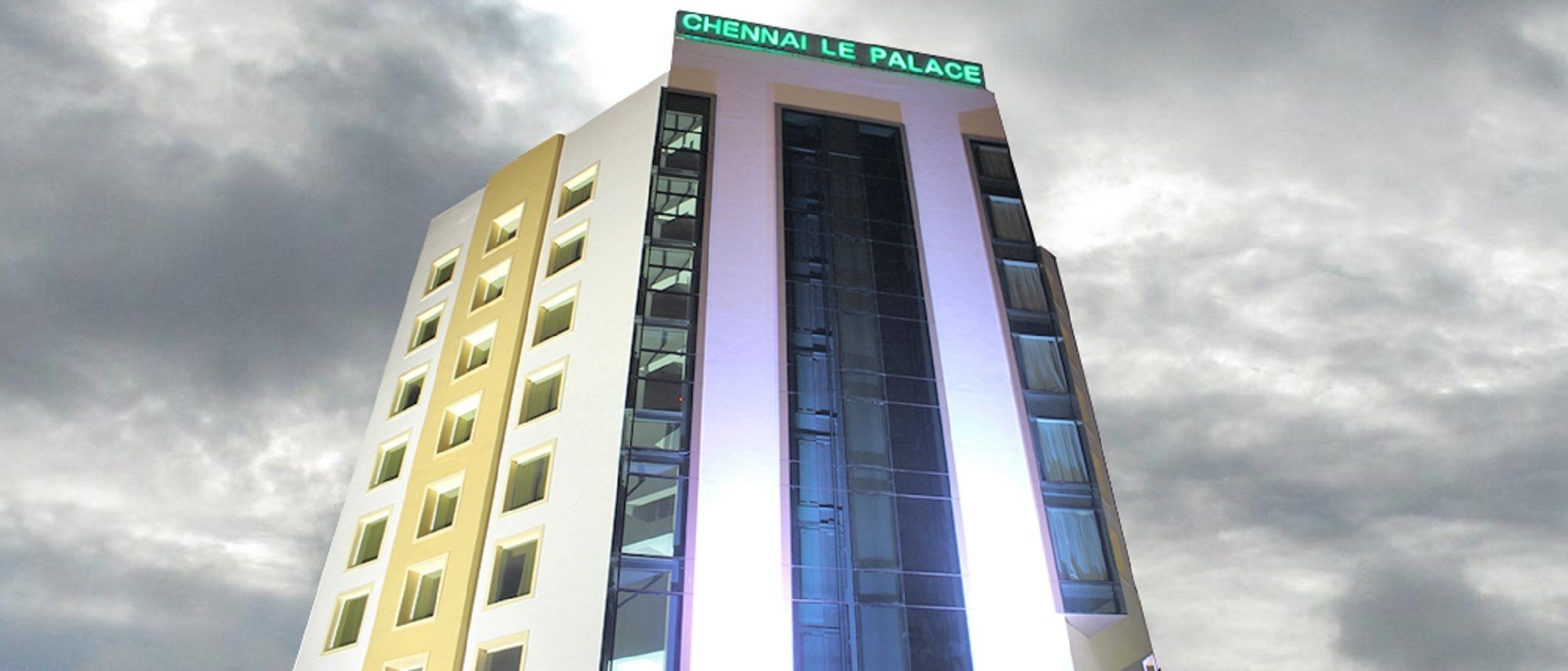 Townhouse OAK Hotel Chennai La Palace