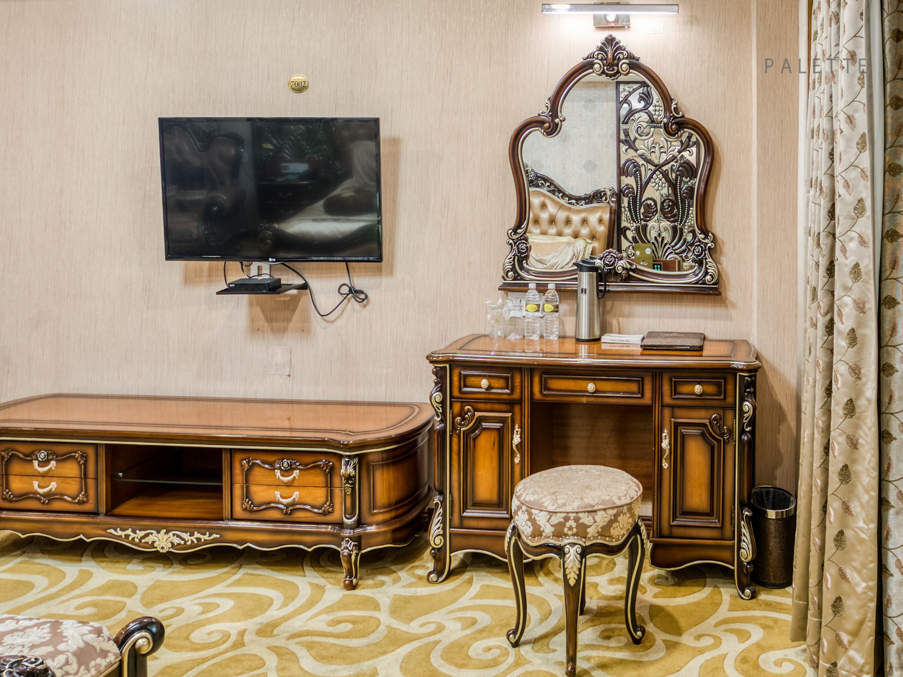 Townhouse OAK Hotel Chennai La Palace