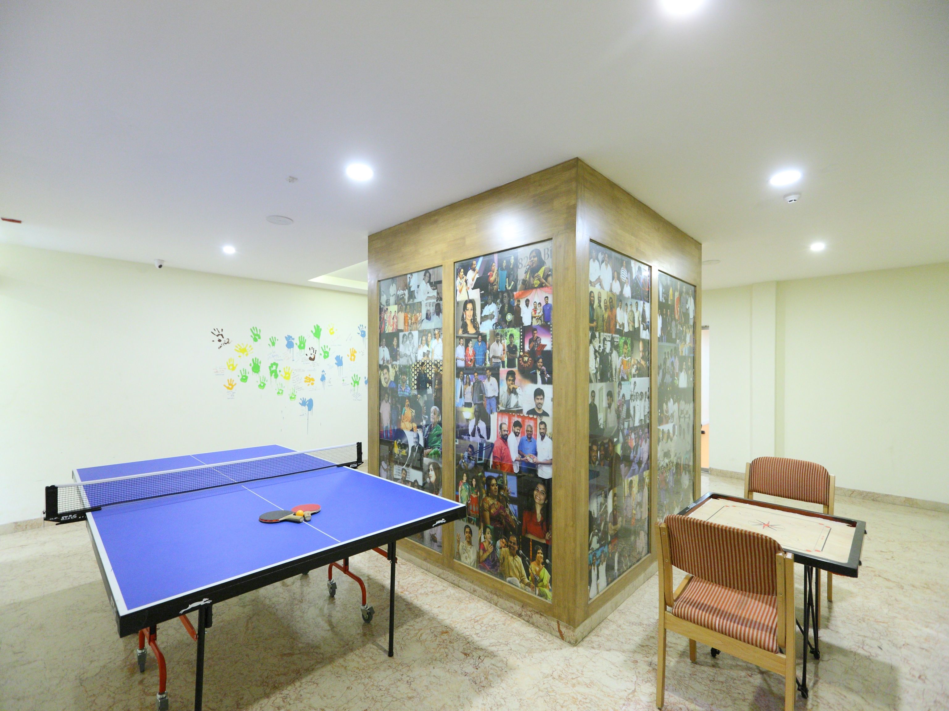 Hotel Cinemascope by OYO Rooms