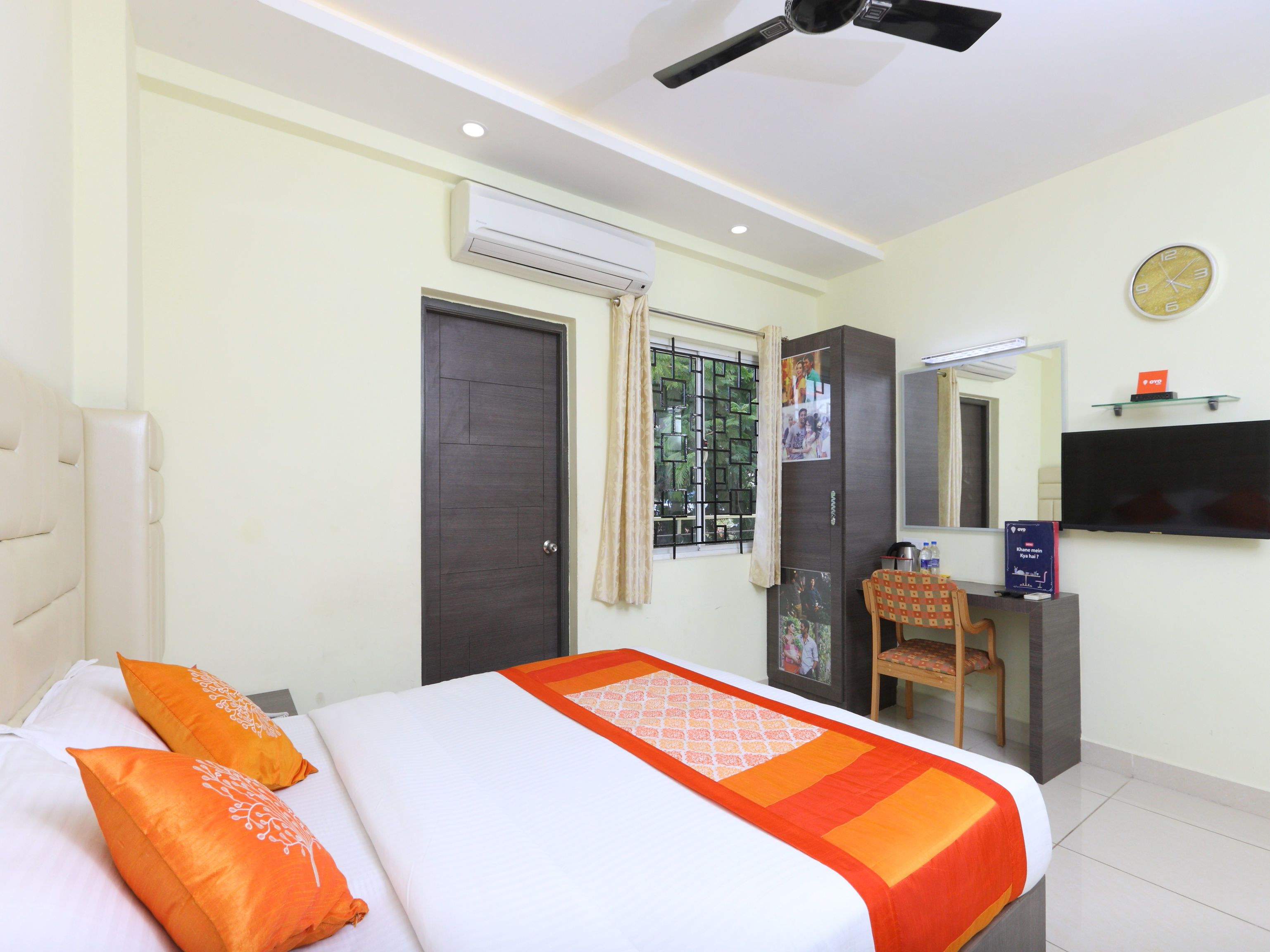 Hotel Cinemascope by OYO Rooms