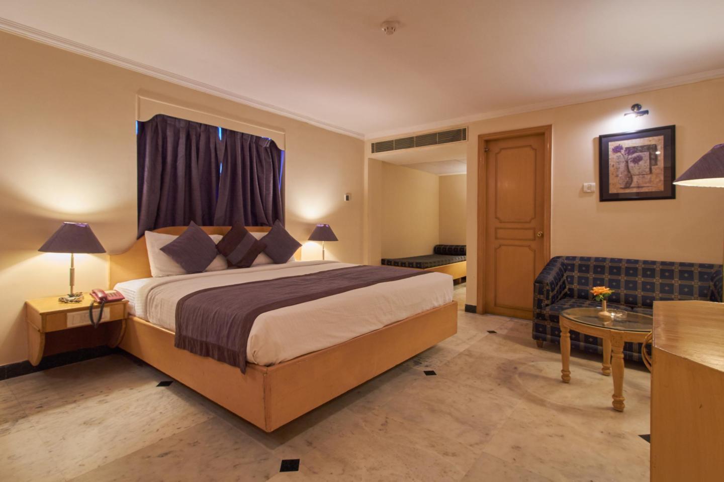 Hotel Grand Residence