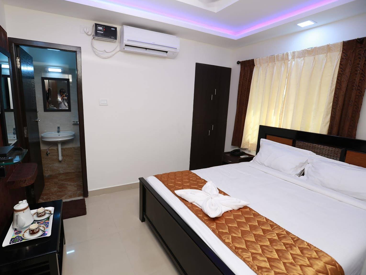 Hotel Karuna Regent