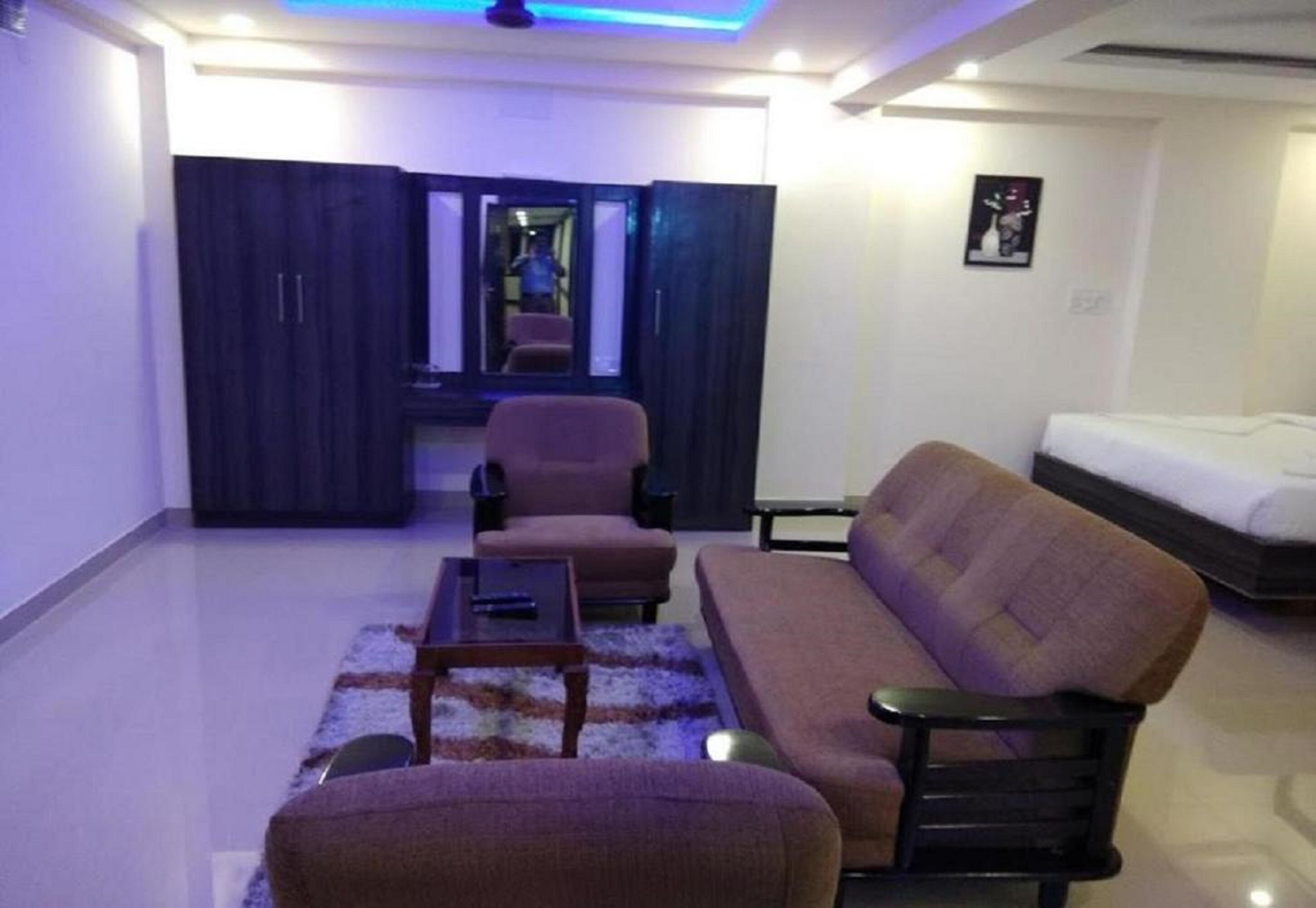 Hotel Nagoorar Inn