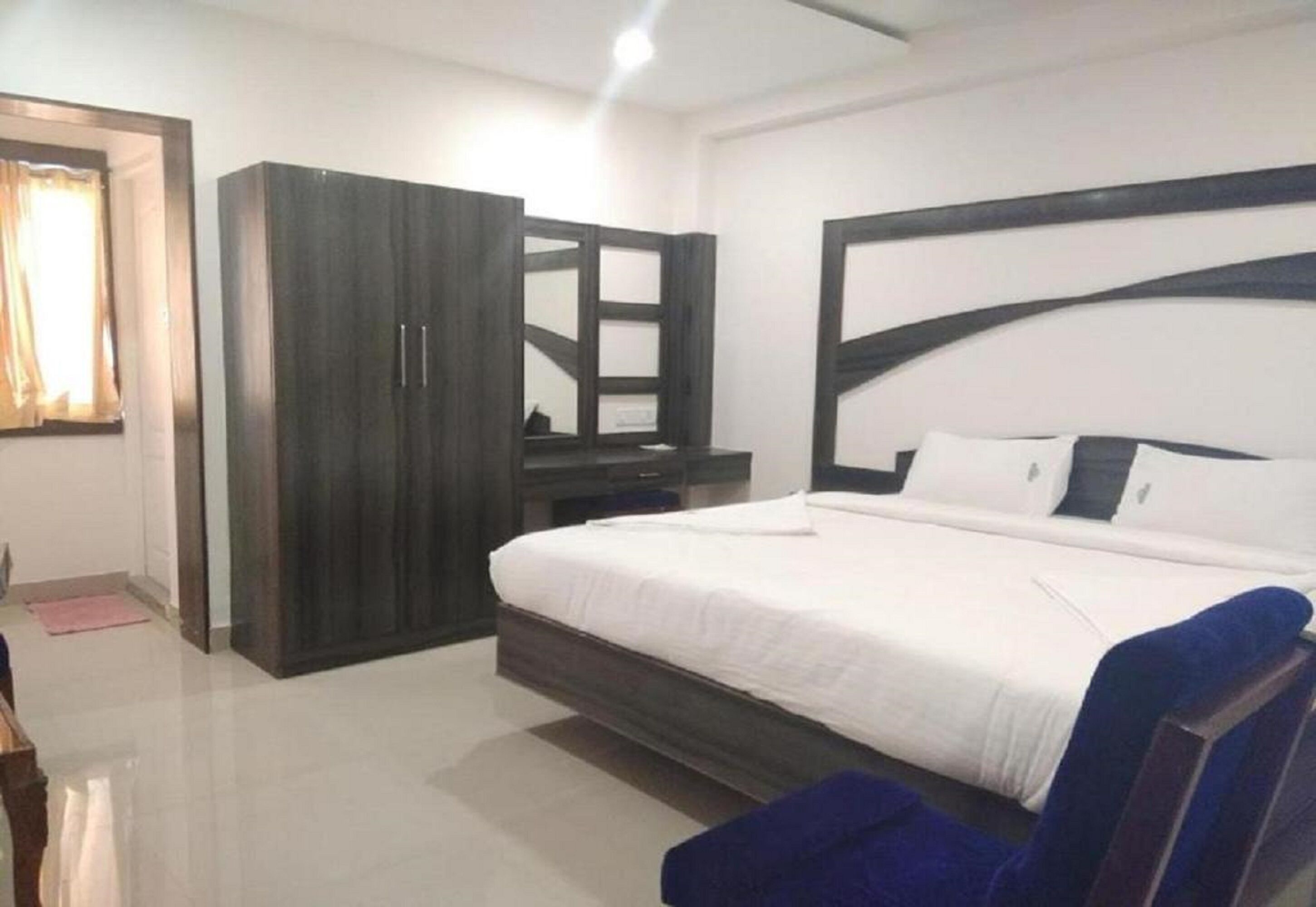 Hotel Nagoorar Inn