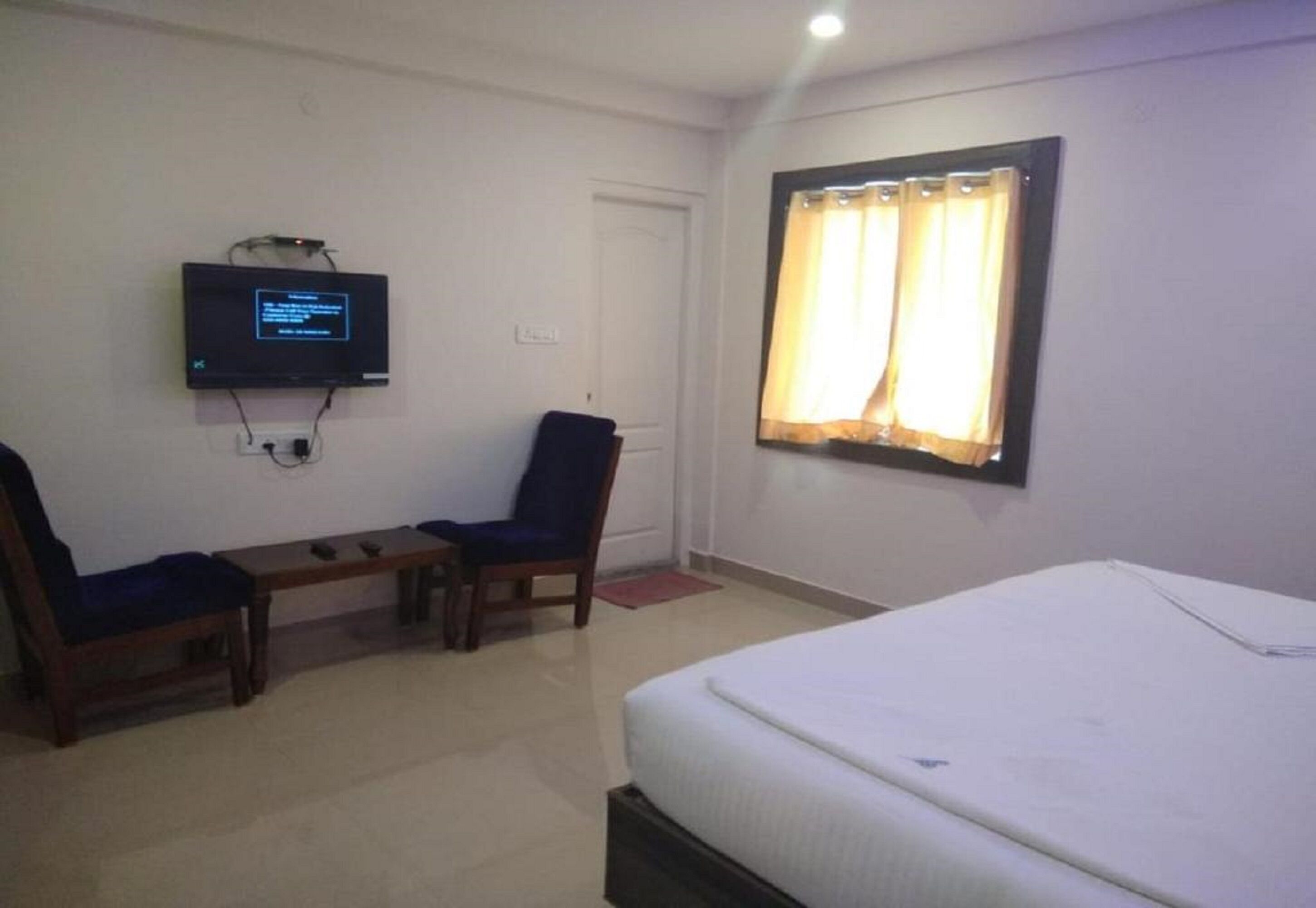 Hotel Nagoorar Inn