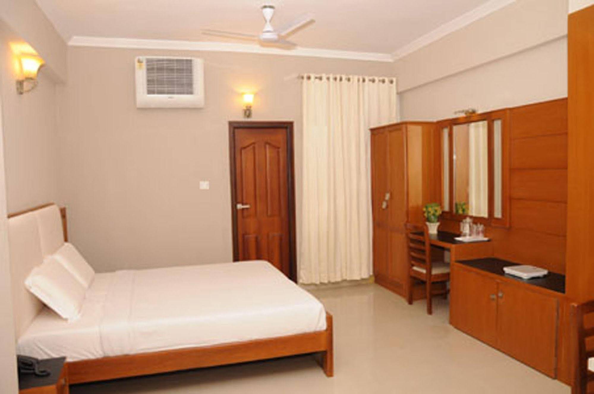 Hotel Pearl International