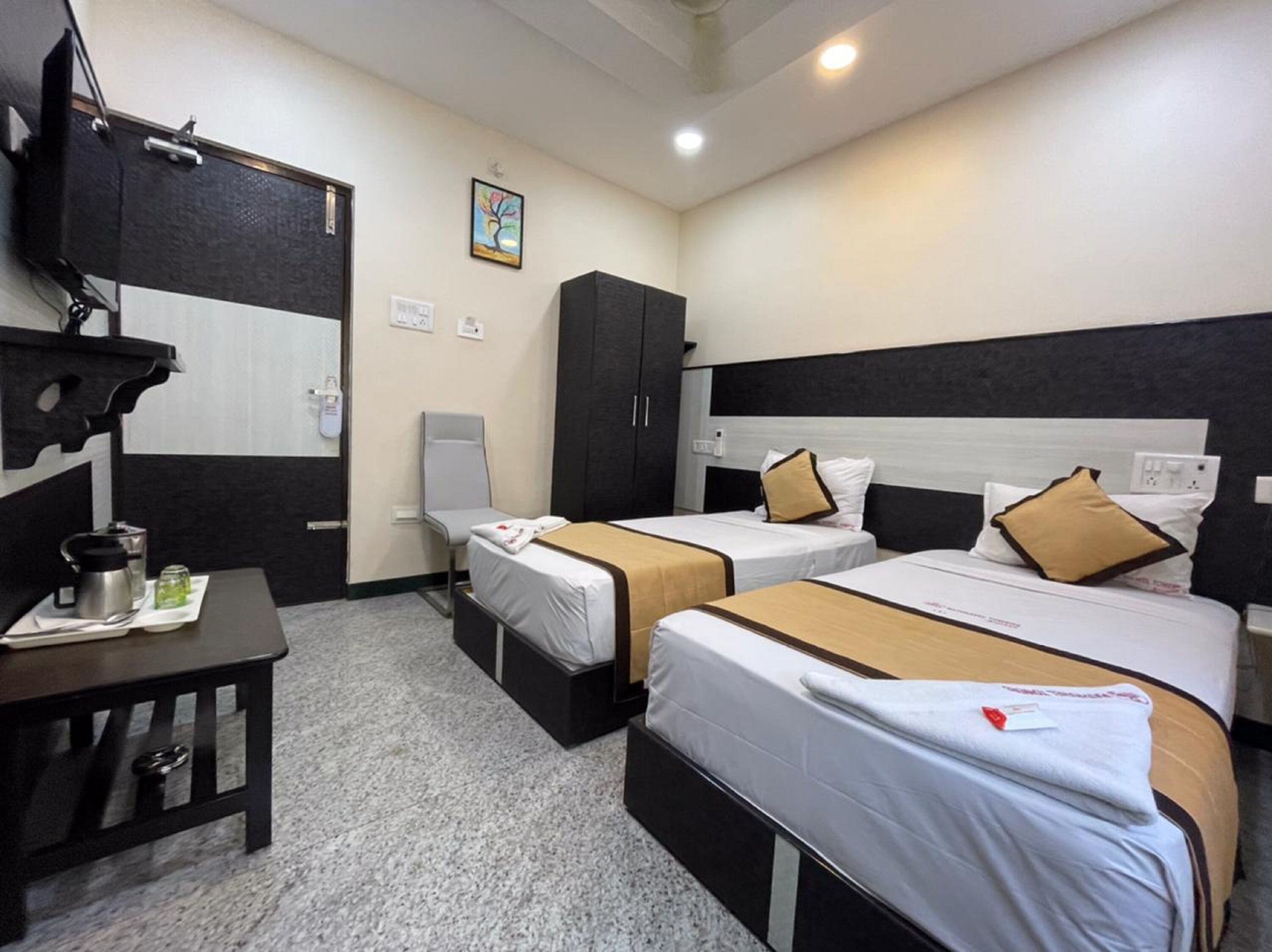 Hotel Rathnavel Towers Annex