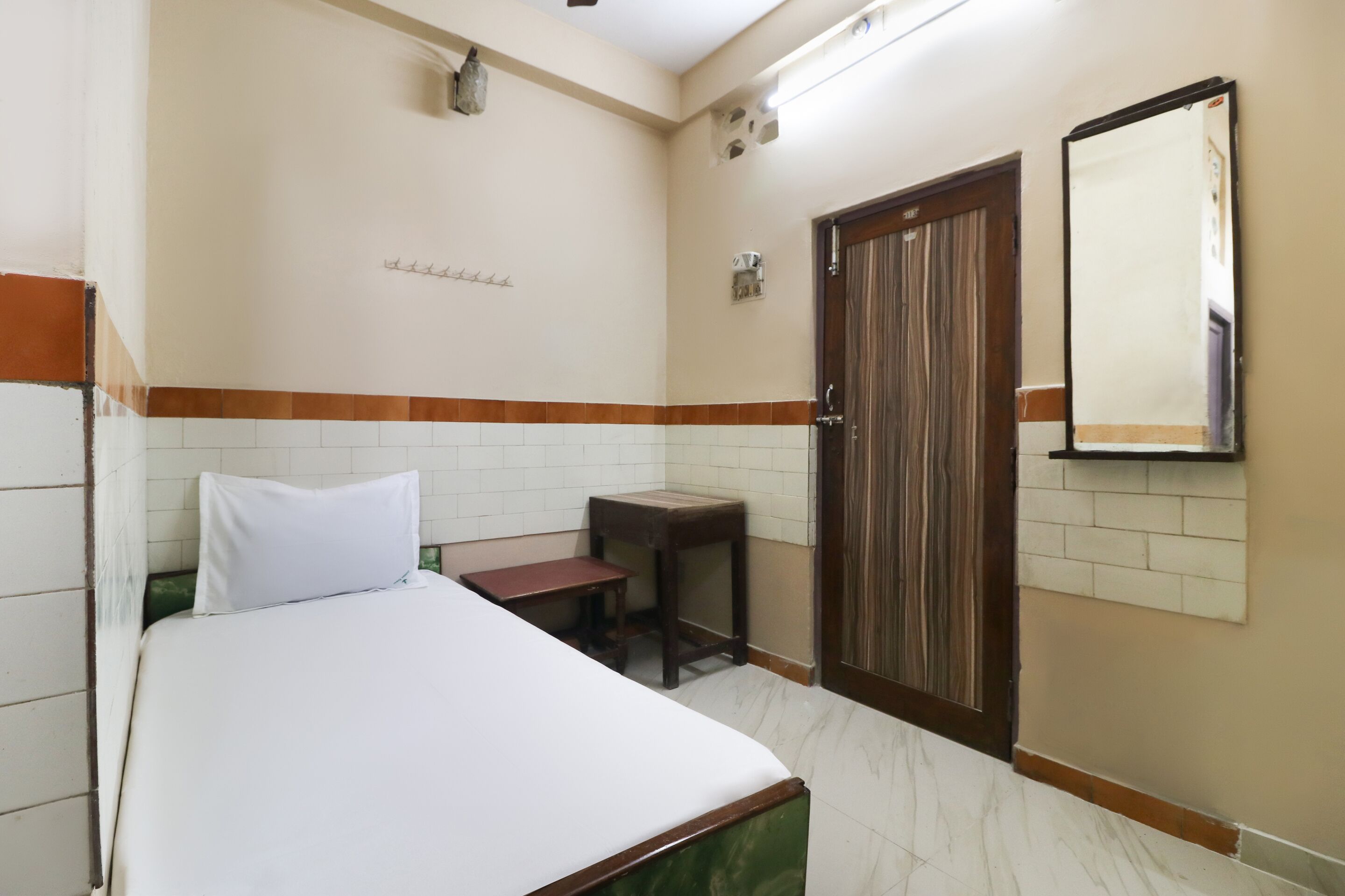 Jayanthi Mansion by OYO Rooms