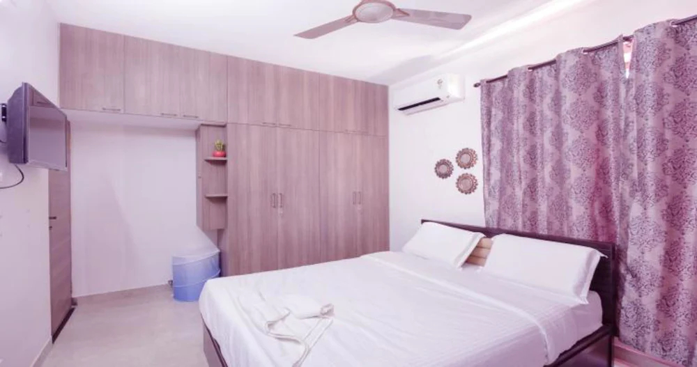 Kolam Apartments