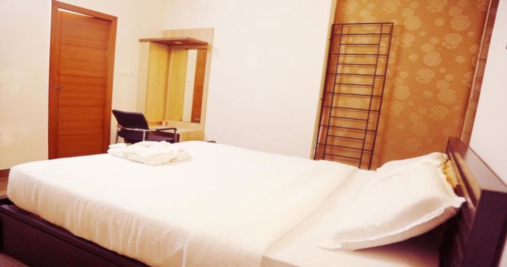Kolam Apartments