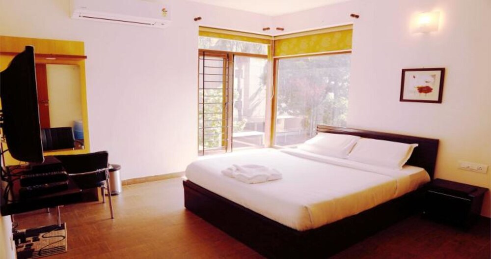 Kolam Apartments