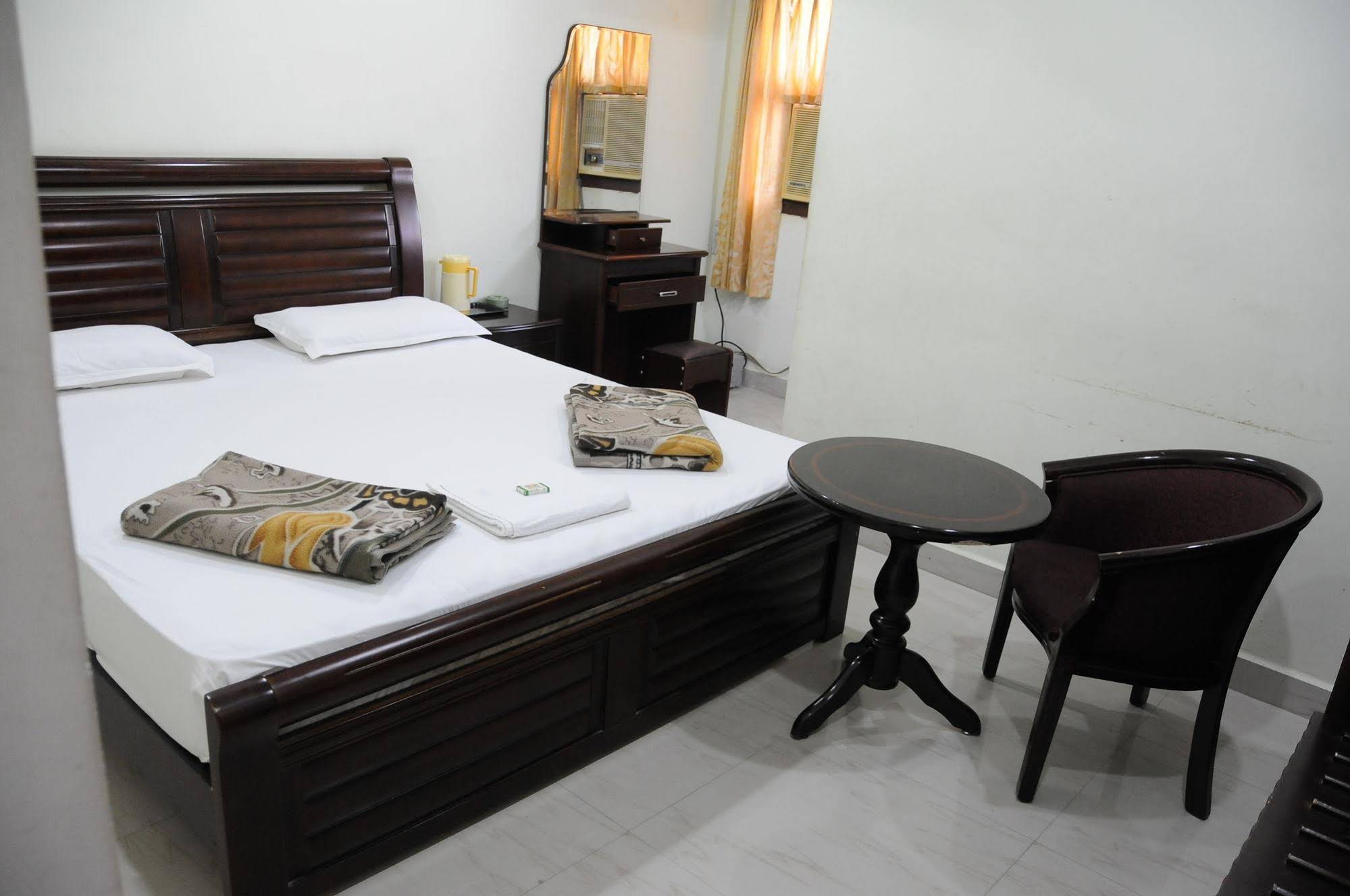 Lloyds Guest House Royapettah
