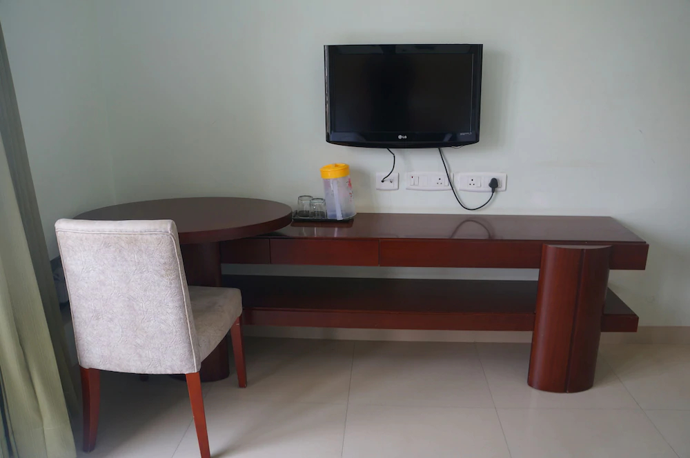 Lotels Hotel