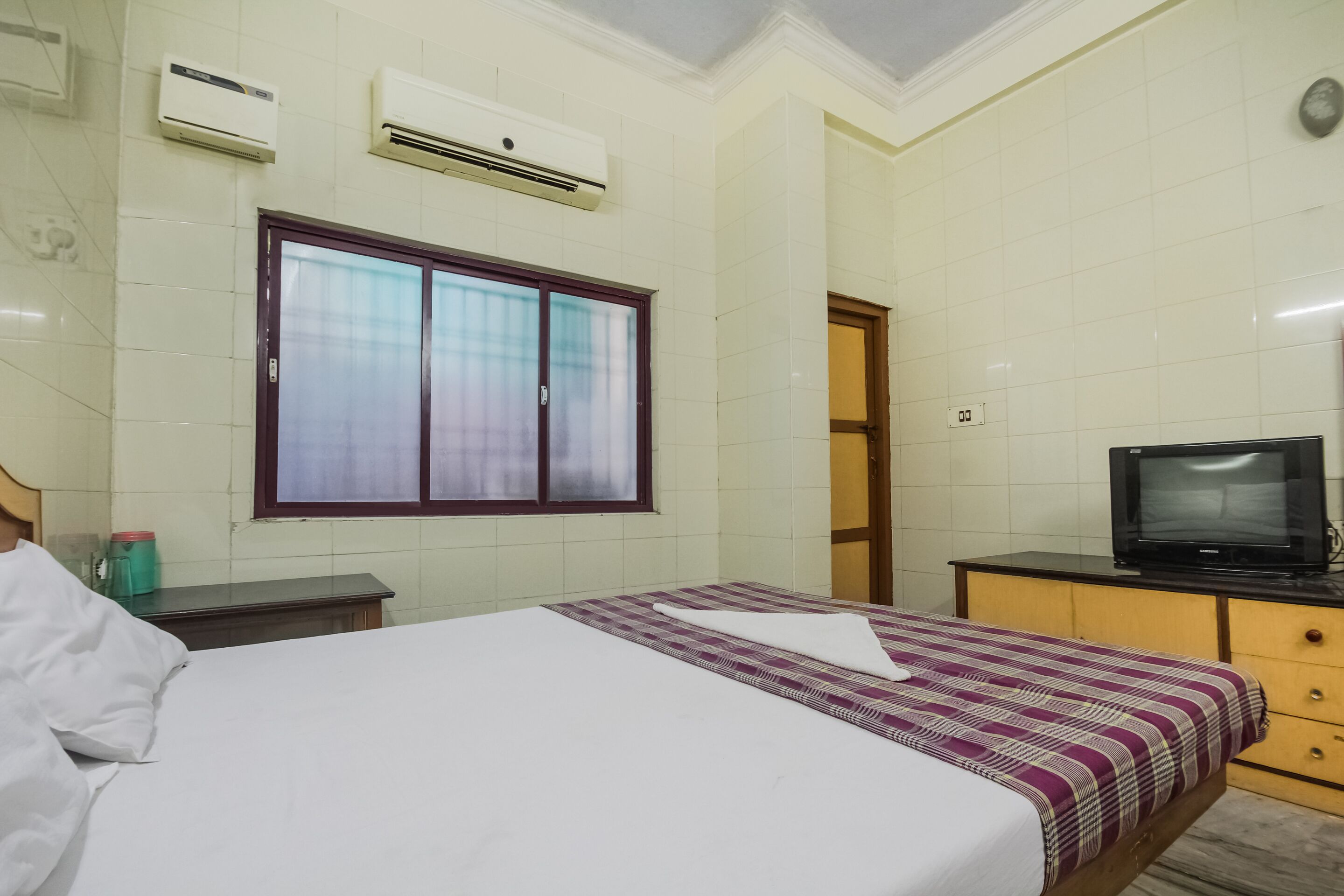 Mahalakshmi Inn by OYO Rooms