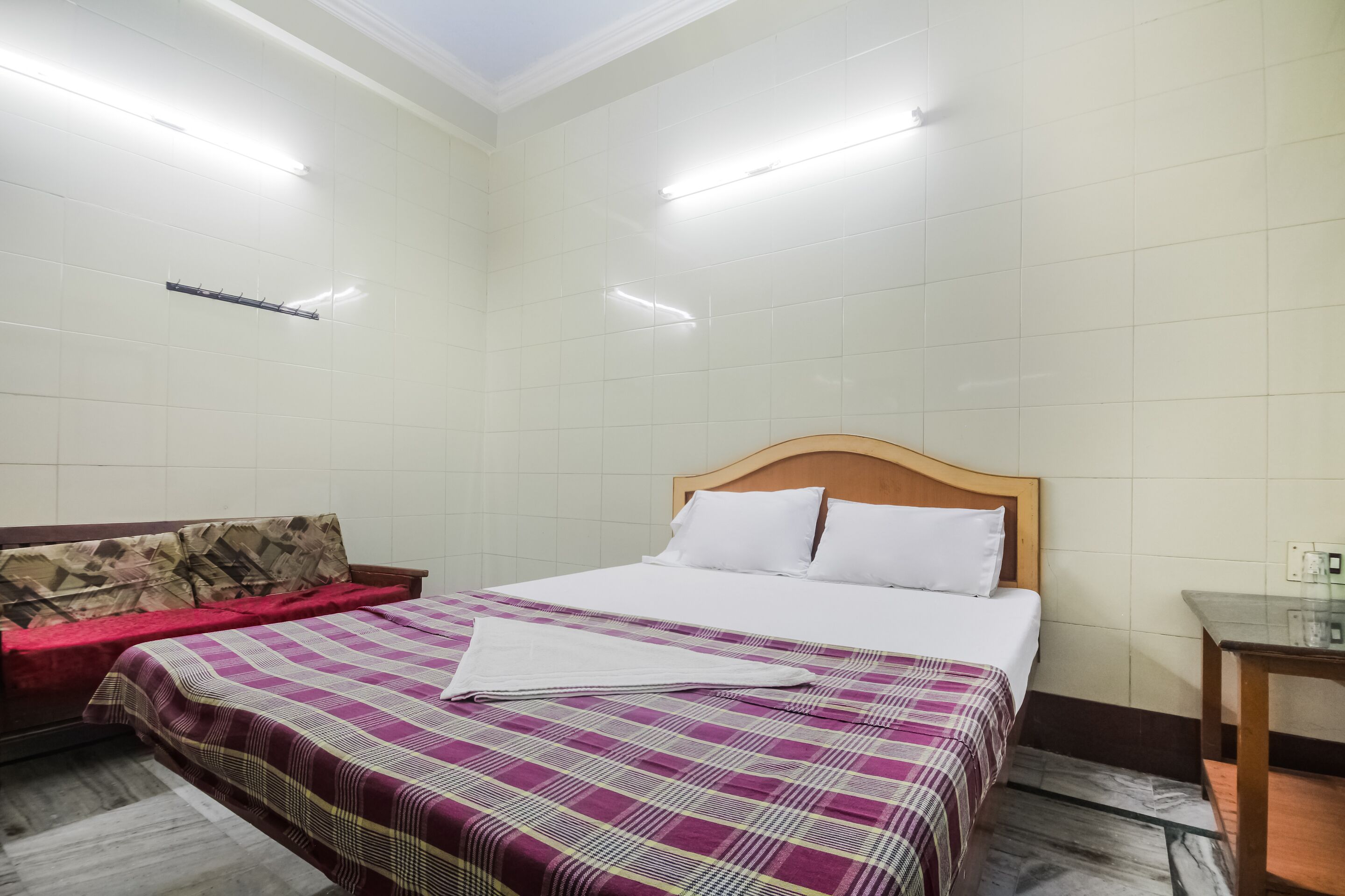Mahalakshmi Inn by OYO Rooms