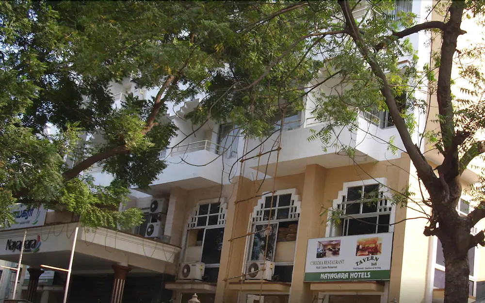 Nayagara Hotel