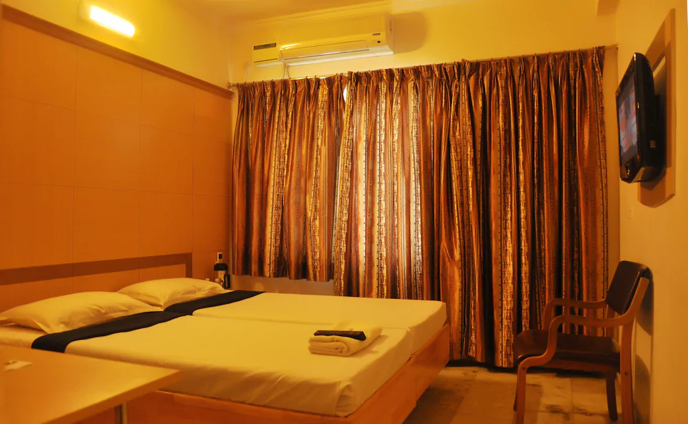 Nayagara Hotel