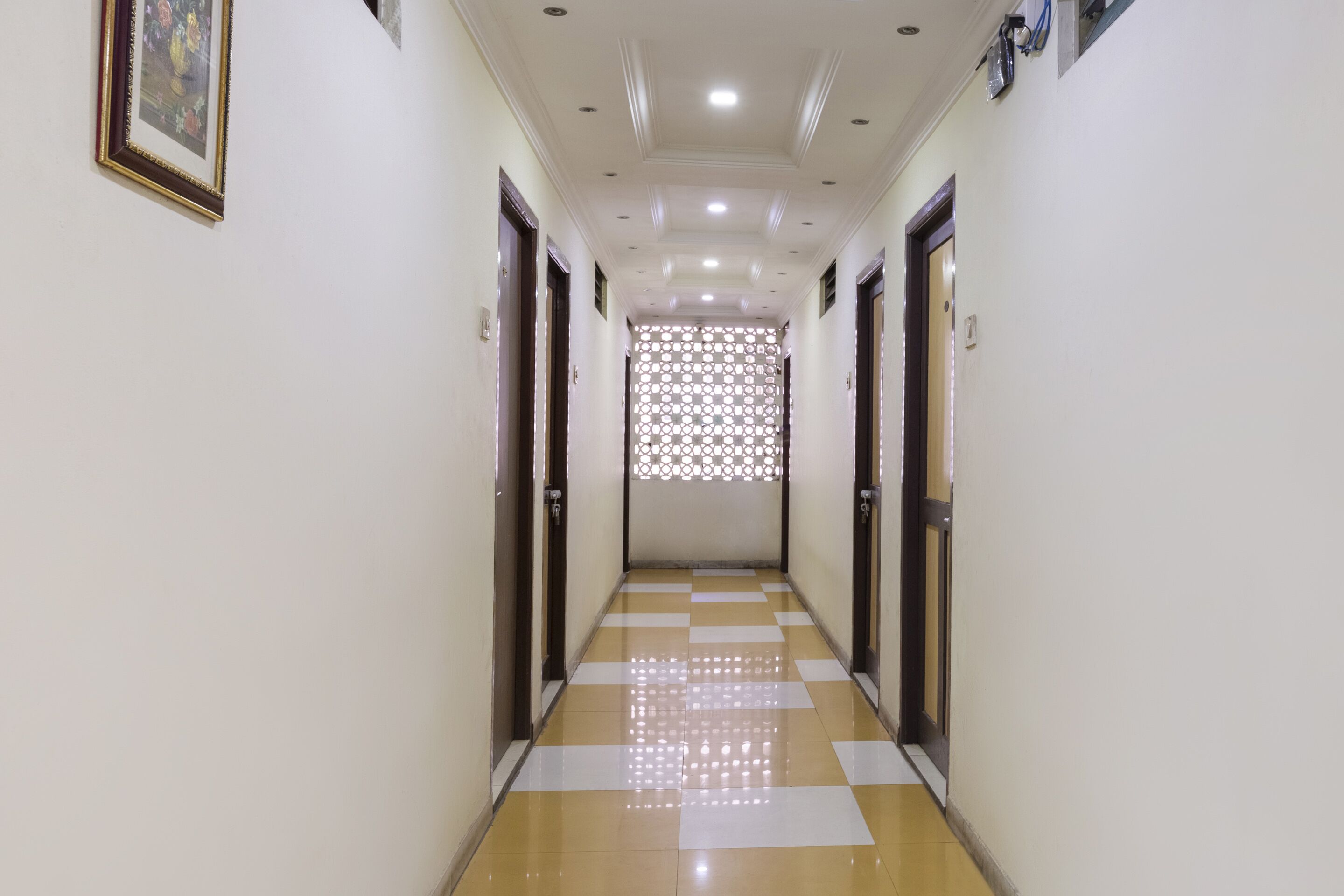 New Victory Mansion & Lodging by OYO Rooms