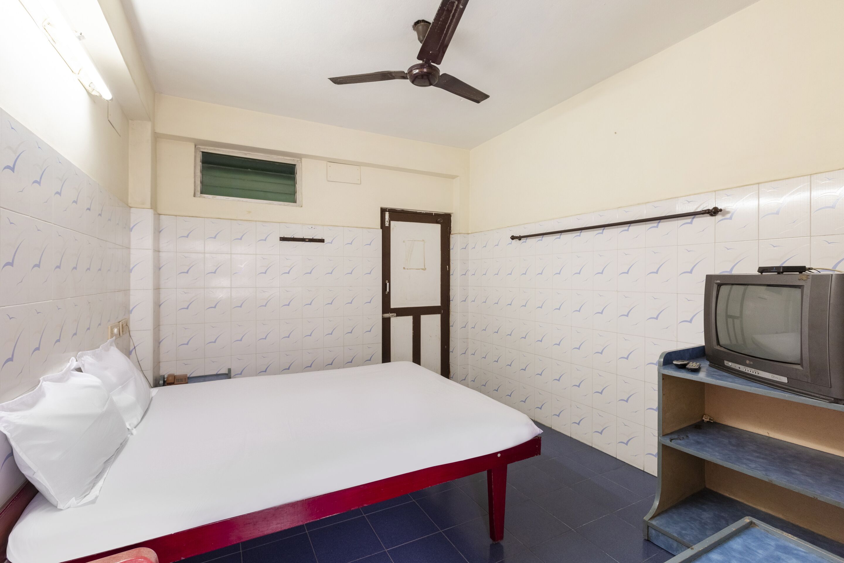 New Victory Mansion & Lodging by OYO Rooms