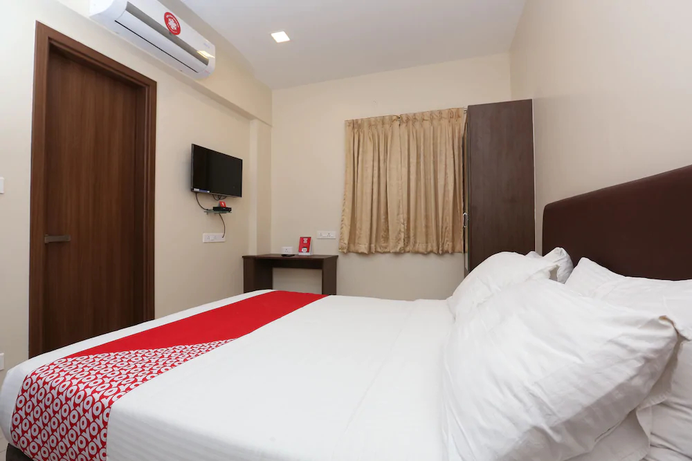 OYO 17356 Cute Orange Service Apartments