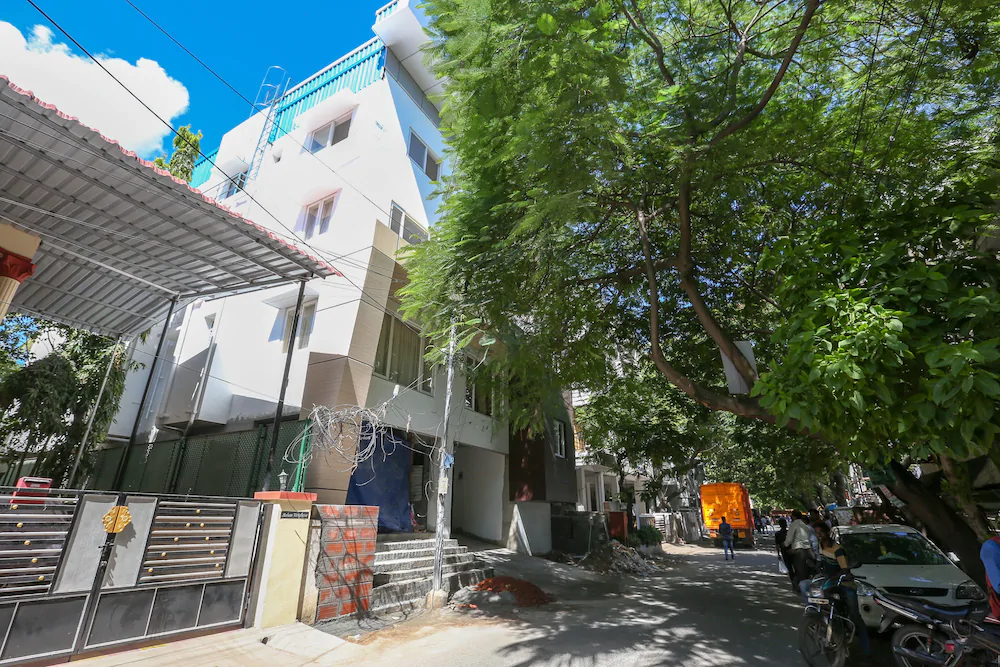 OYO 17356 Cute Orange Service Apartments