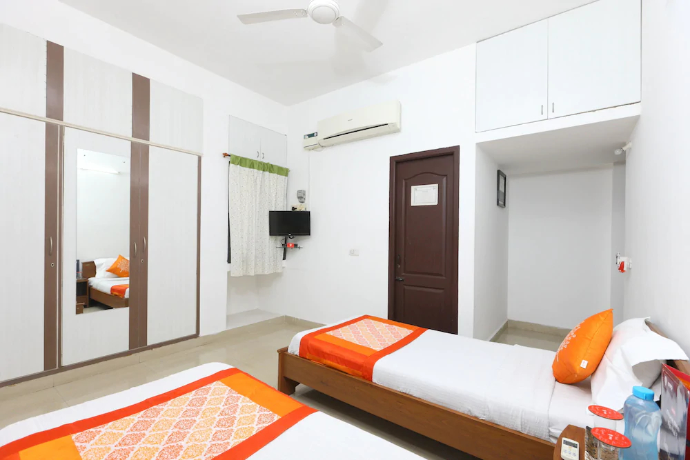 OYO 20004 SilverKey Kodambakkam
