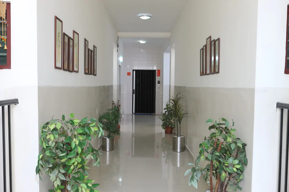 OYO 20007 SilverKey Thoraipakkam