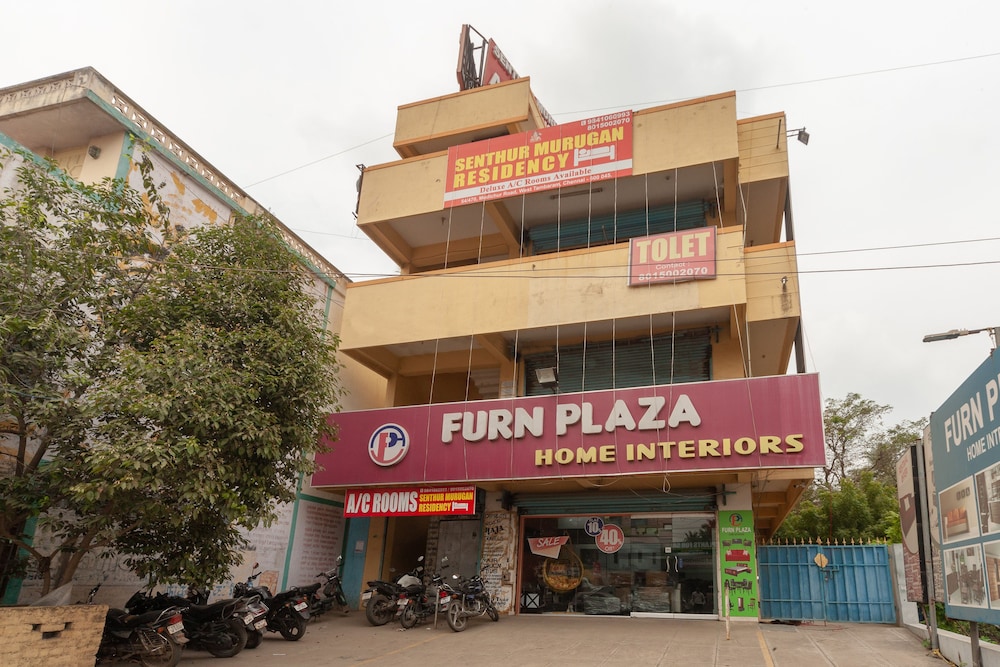 OYO 24898 Senthur Murugan Residency