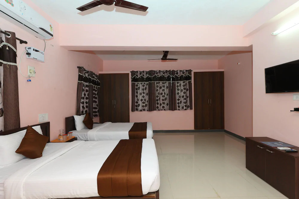 OYO 7722 Sorgam Serviced Apartments