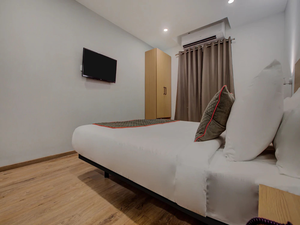 OYO Townhouse 052 Tidel Park Adyar