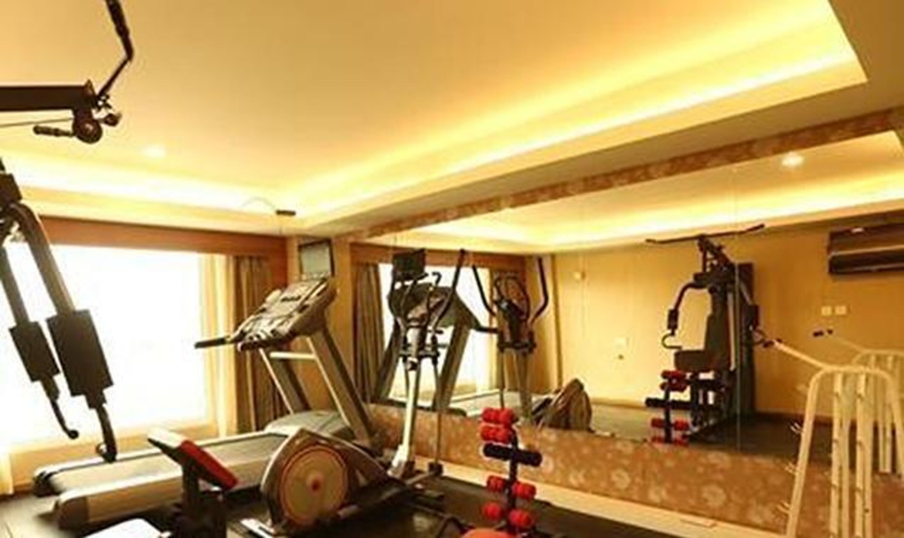 Prime Le Palace by Fabhotel