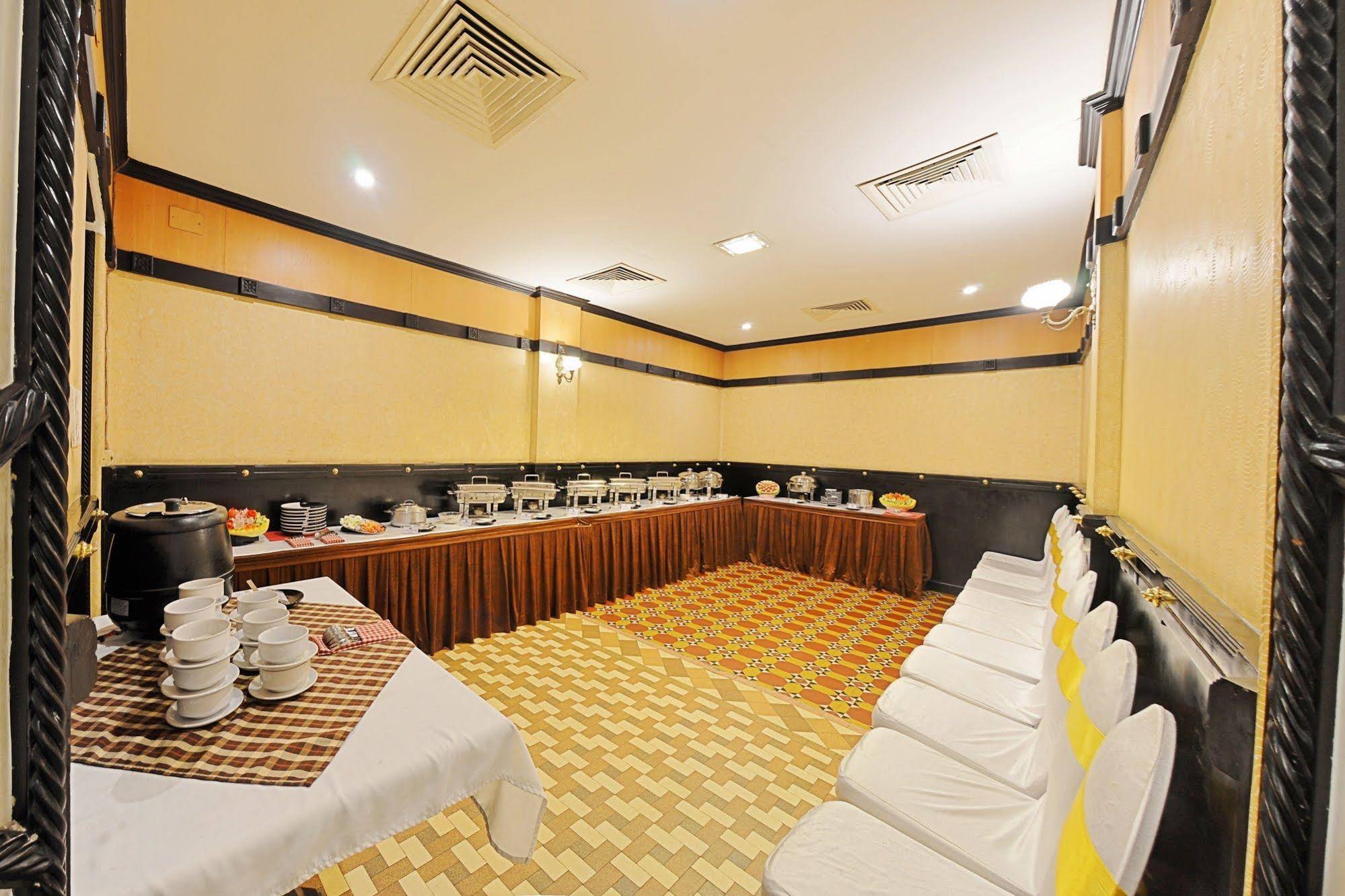Raj Palace Sundar