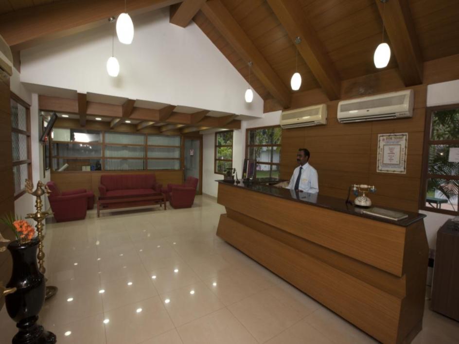 Shelter Beach Resort